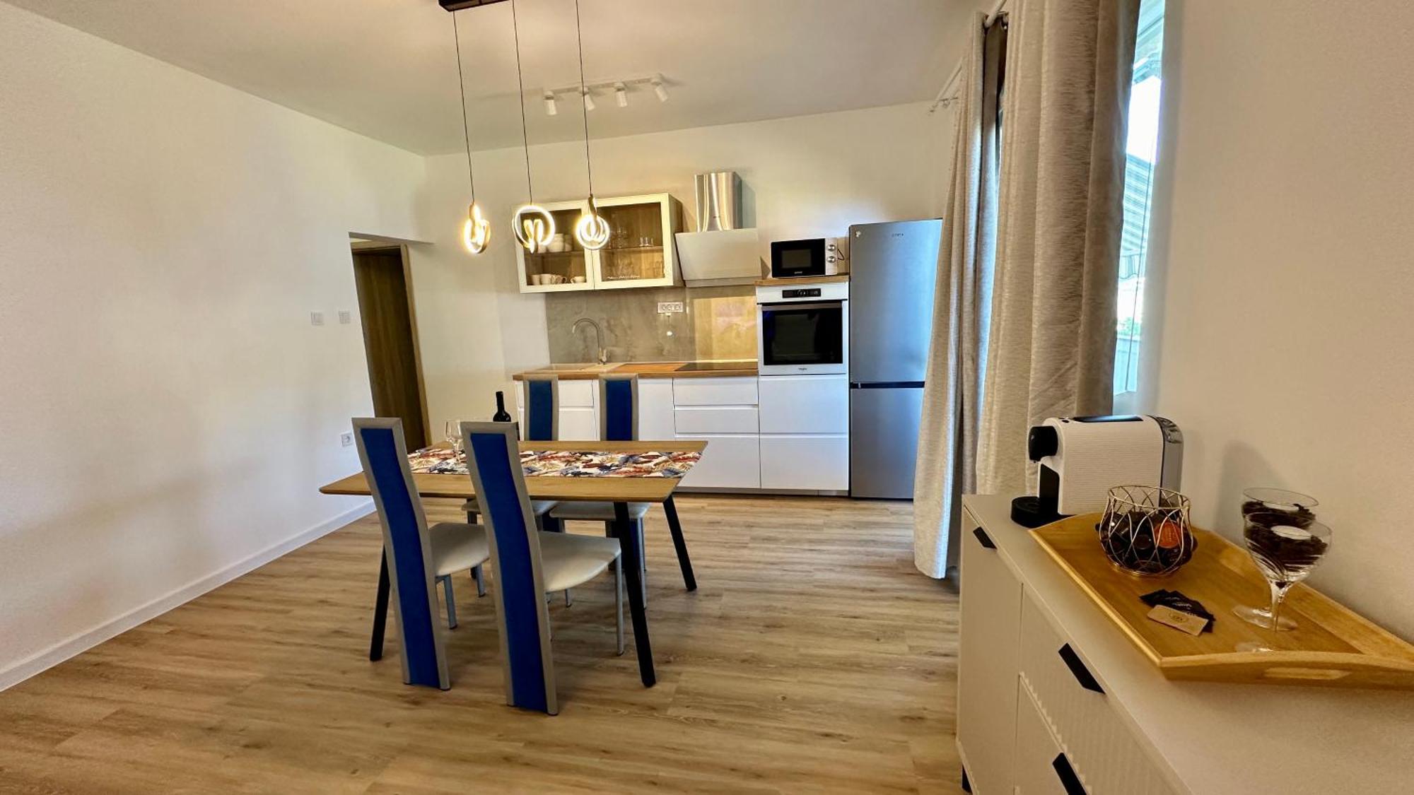 Anica Apartment