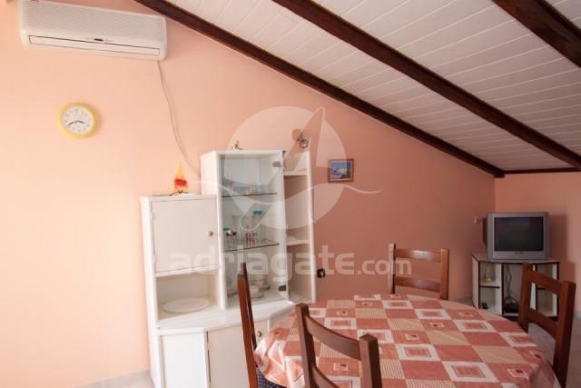 Anica Apartment